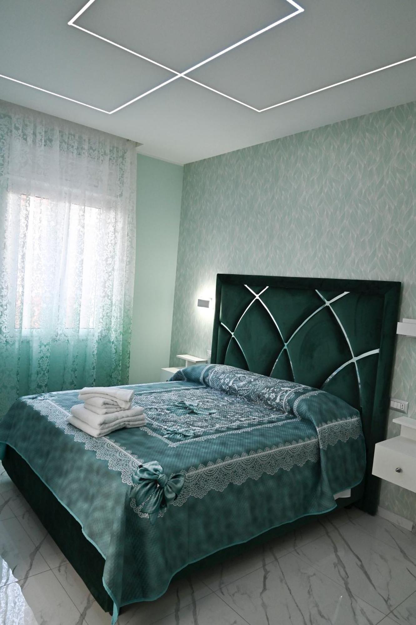 Bebsantaniellohouse1 Bed and Breakfast Napoli Eksteriør billede