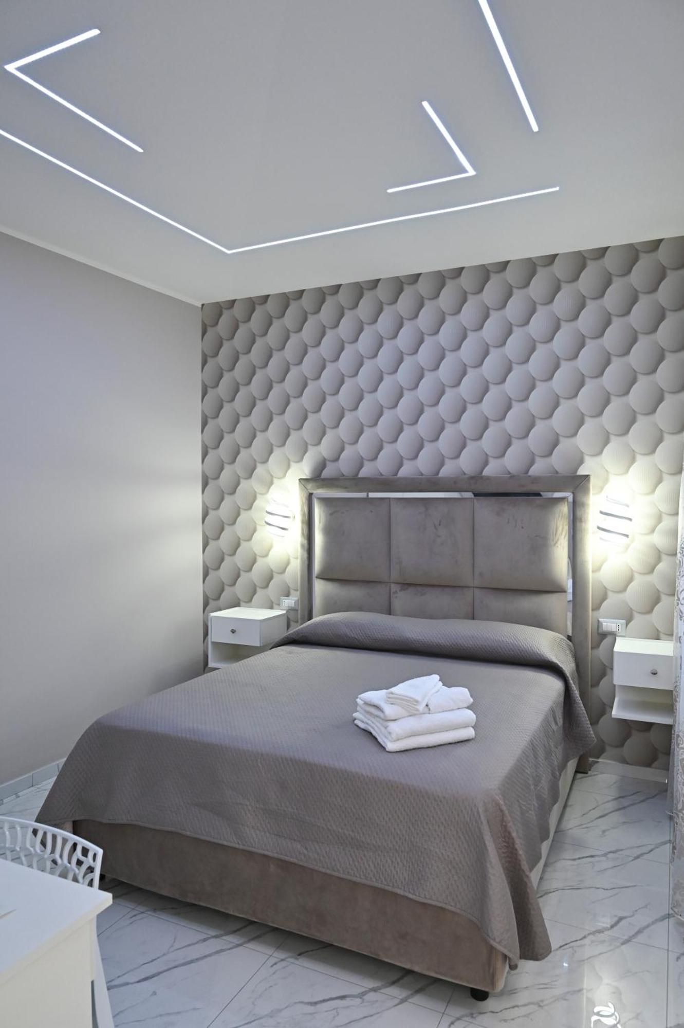 Bebsantaniellohouse1 Bed and Breakfast Napoli Eksteriør billede