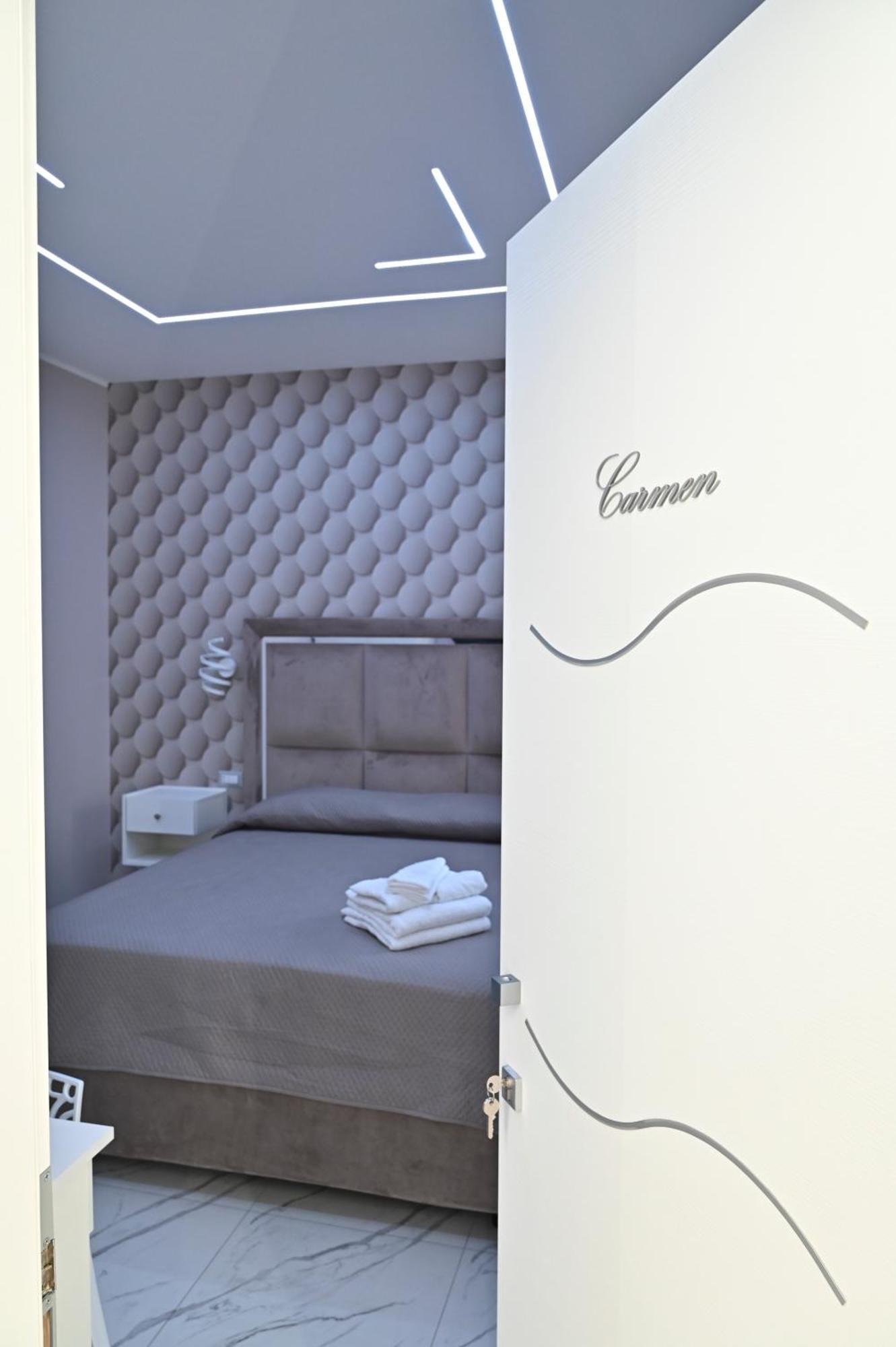 Bebsantaniellohouse1 Bed and Breakfast Napoli Eksteriør billede