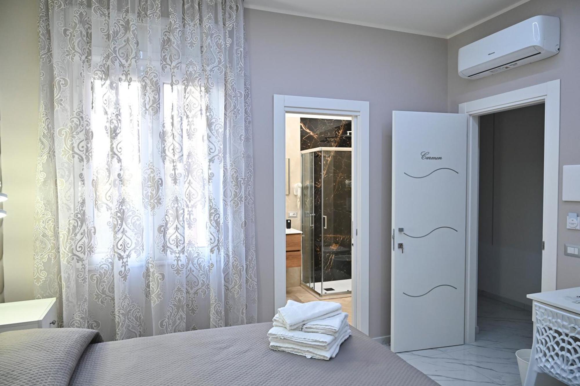 Bebsantaniellohouse1 Bed and Breakfast Napoli Eksteriør billede